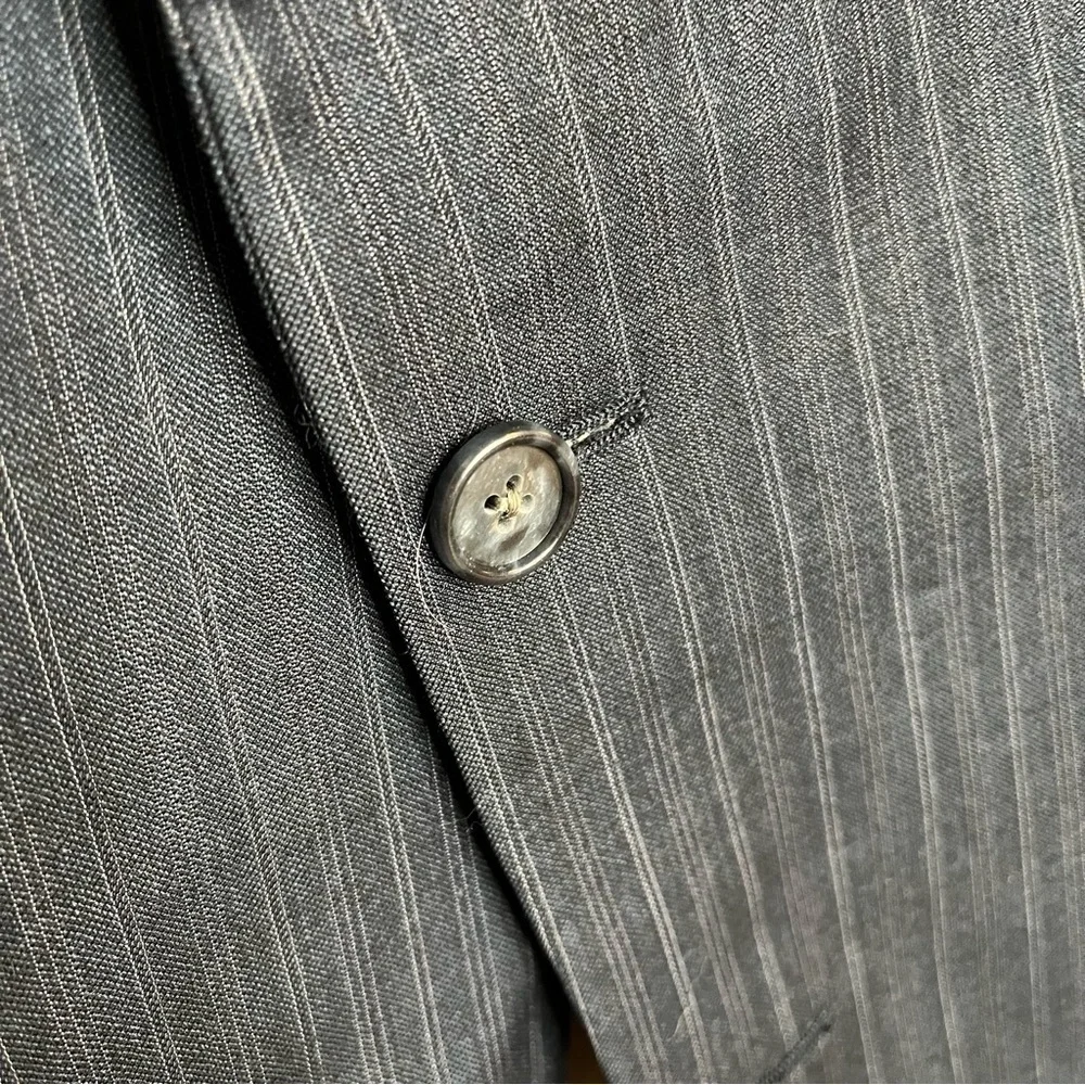 Kaps LORO PIANA Wool Pinstripe Blazer Size 44R Canada Made Business Casual.